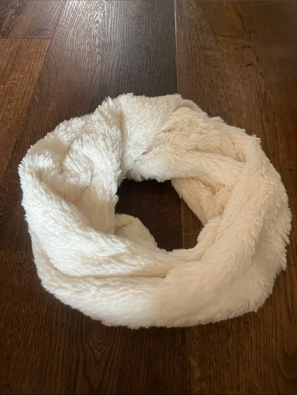Like new  Plush Cream Infinity Scarf - Soft Faux Fur